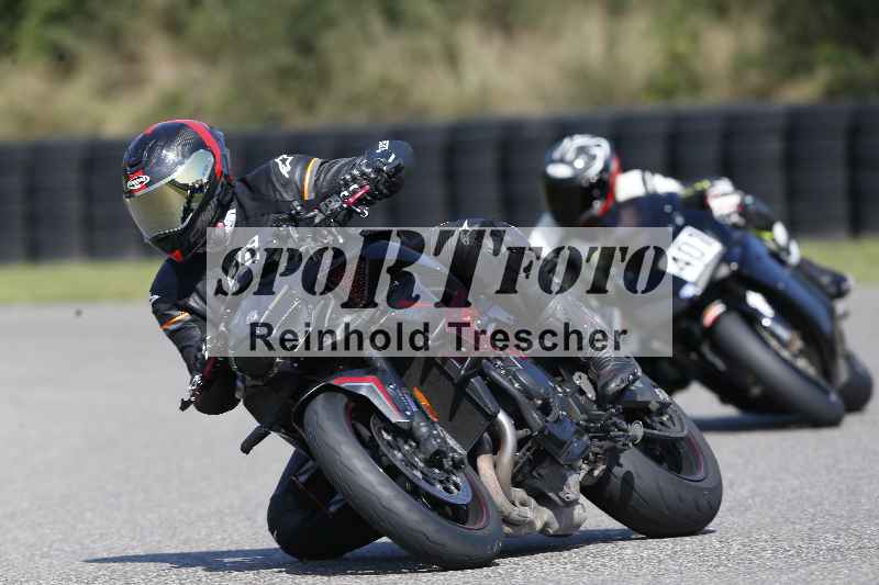 /44 09.08.2025 Plüss Moto Sport ADR/Freies Fahren/36